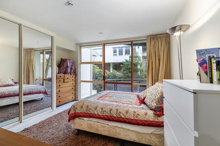 Photo of property in Sirocco Apartments, 607/8u Church Street, Wellington Central, Wellington, 6011