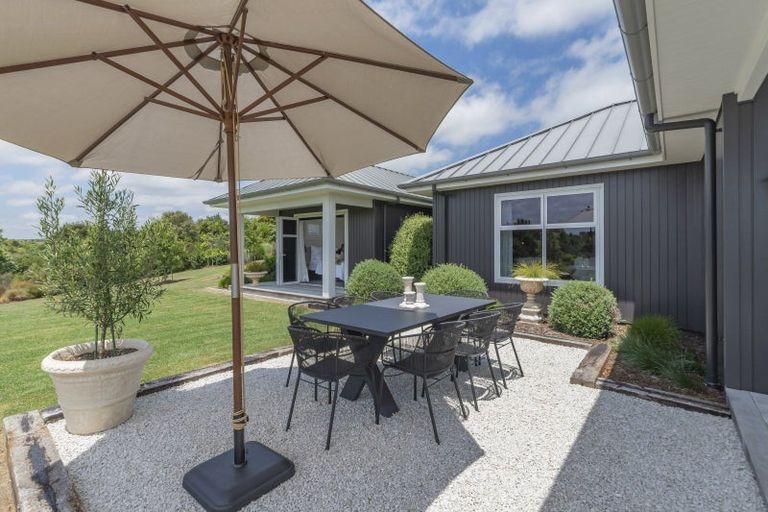 Photo of property in 90 Bushlake Way, Kingseat, Papakura, 2580