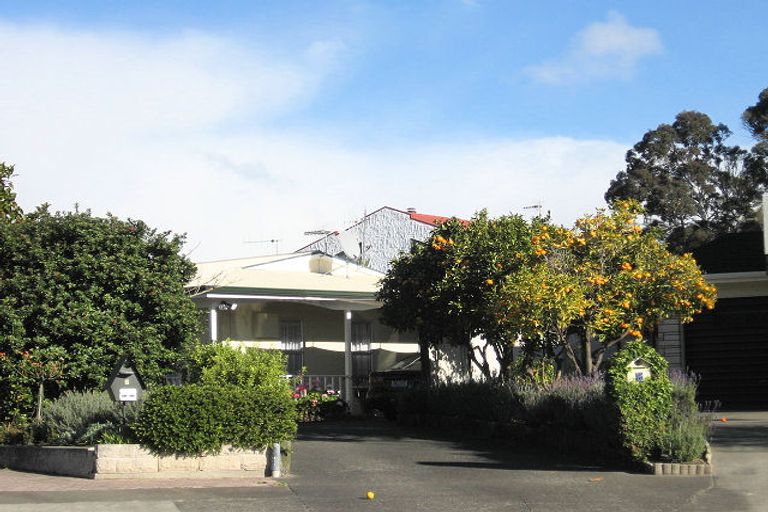 Photo of property in 6 Moana Place, Taradale, Napier, 4112