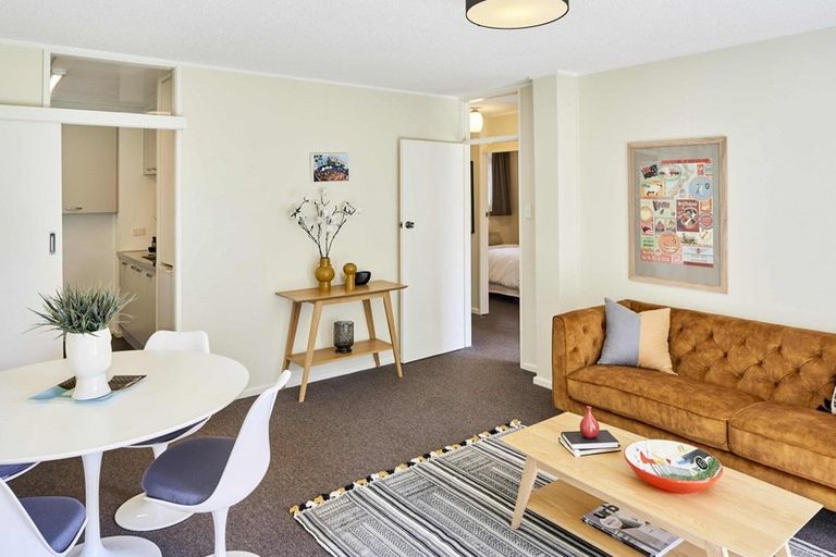 Photo of property in 1a/145 Ohiro Road, Brooklyn, Wellington, 6021