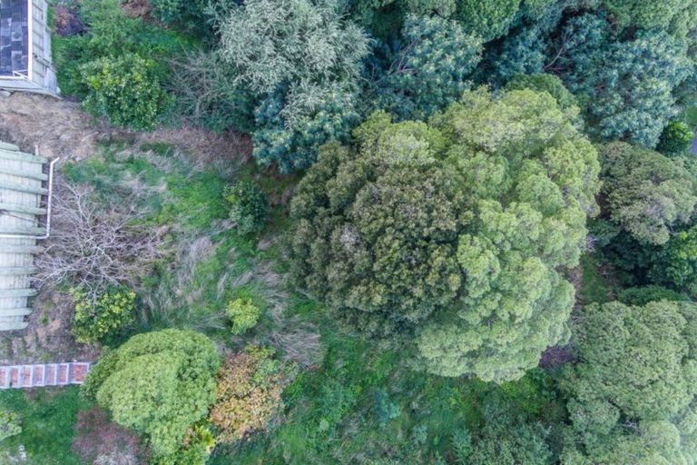 Photo of property in 58a Nevay Road, Karaka Bays, Wellington, 6022