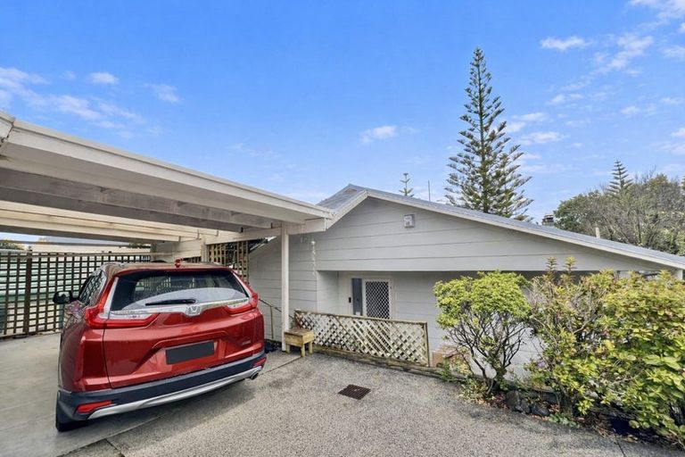 Photo of property in 2/260 Sunset Road, Windsor Park, Auckland, 0632