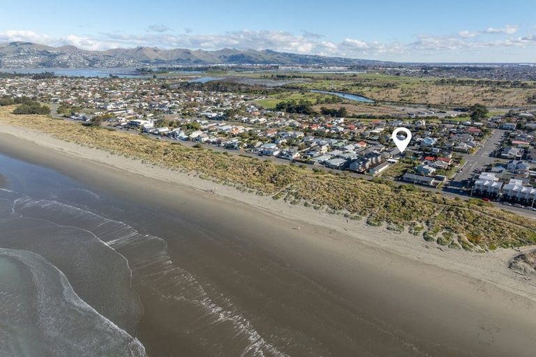 Photo of property in 2/59 Oram Avenue, New Brighton, Christchurch, 8061