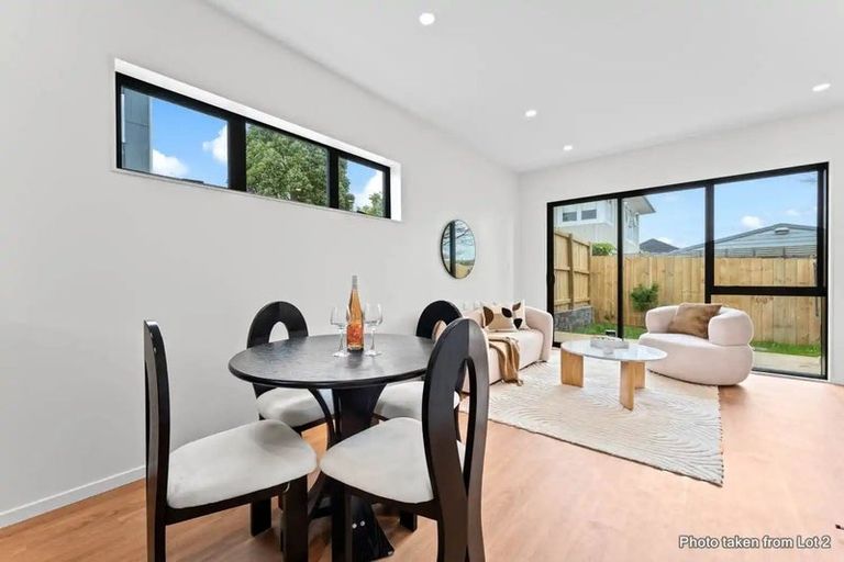 Photo of property in 3/58 Waipani Road, Te Atatu Peninsula, Auckland, 0610