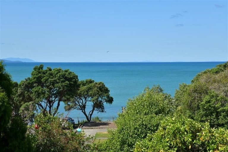 Photo of property in 4 Lea Place, Stanmore Bay, Whangaparaoa, 0932