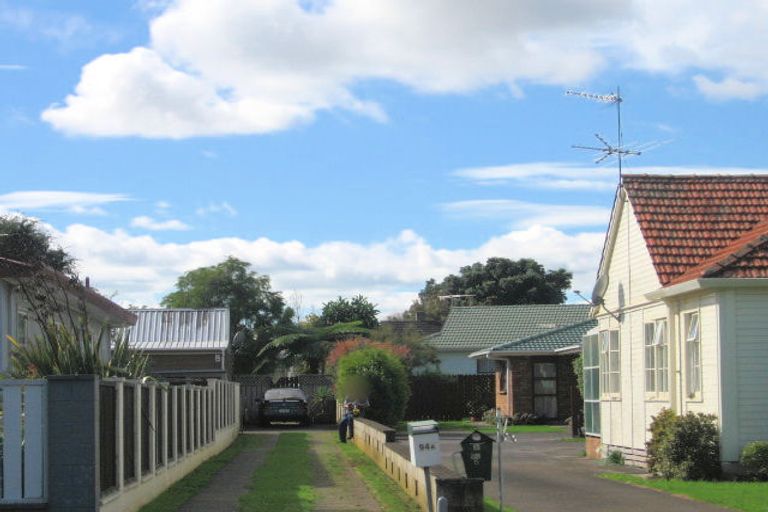 Photo of property in 2/94 Carruth Road, Papatoetoe, Auckland, 2025