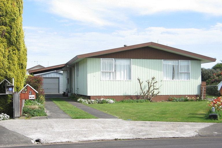 Photo of property in 7 Essex Place, Springvale, Whanganui, 4501