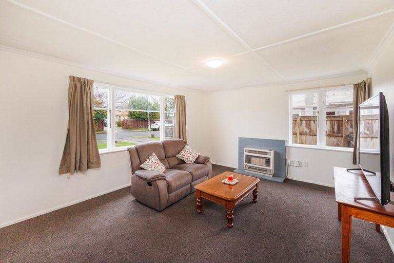 Photo of property in 16 Lancaster Street, Highbury, Palmerston North, 4412