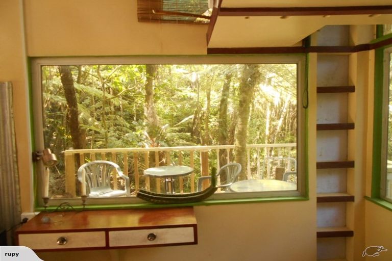 Photo of property in 785 West Coast Road, Oratia, Auckland, 0604