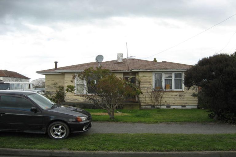 Photo of property in 3 Grant Crescent, Masterton, 5810