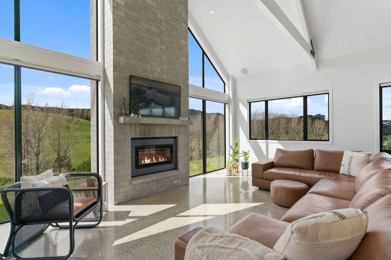 Photo of property in 34 Waiotahi Drive, Mangawhai, Kaiwaka, 0573