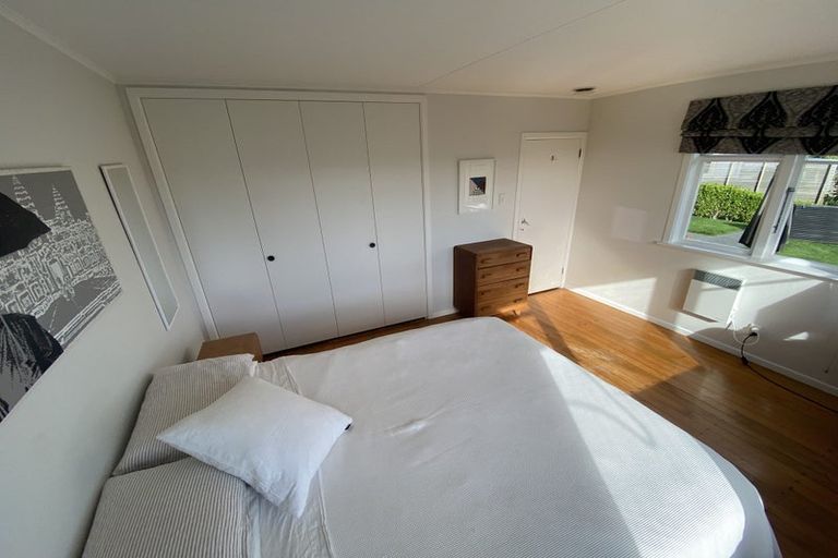 Photo of property in 36 Huntingdon Street, Northland, Wellington, 6012