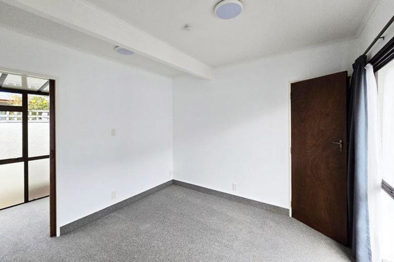 Photo of property in 32b Charles Street, Westshore, Napier, 4110