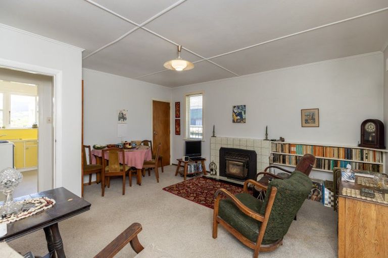 Photo of property in 90-92 Kiwi Road, Raumati Beach, Paraparaumu, 5032