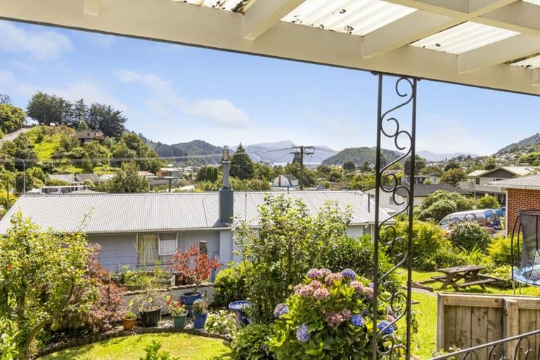 Photo of property in 52 Dorset Street, Picton, 7220