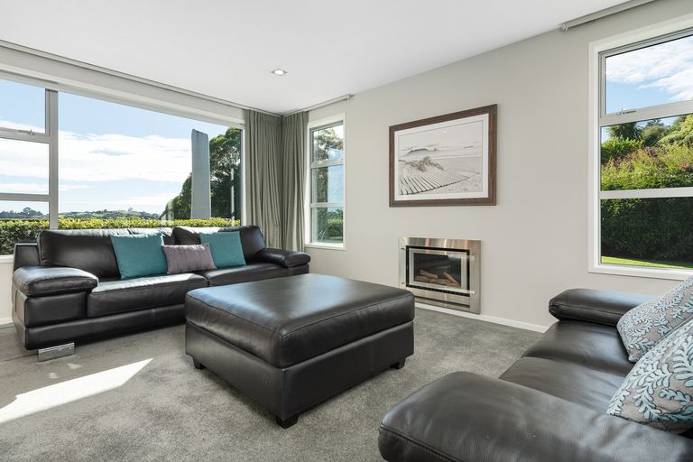 Photo of property in 6 Orakei Place, Welcome Bay, Tauranga, 3112