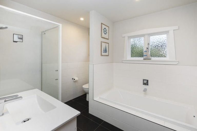 Photo of property in 163 Mays Road, St Albans, Christchurch, 8052