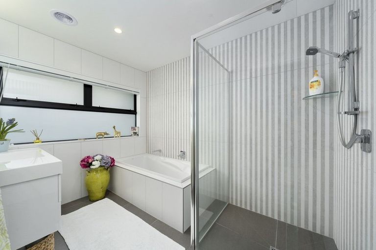 Photo of property in 14 Taranui Way, Paraparaumu Beach, Paraparaumu, 5032