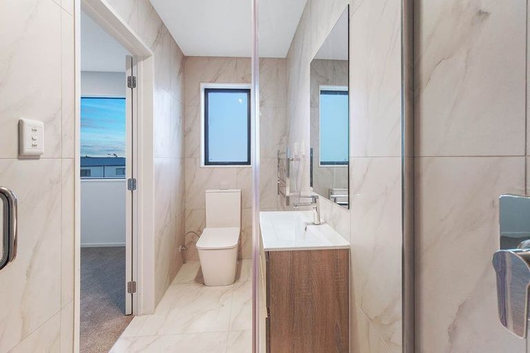 Photo of property in 7 Heketara Place, Papakura, 2110