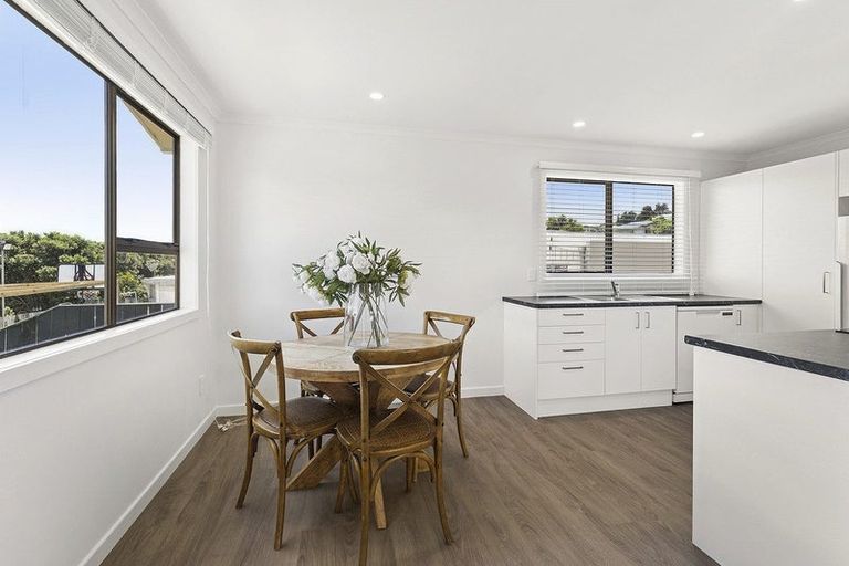 Photo of property in 6 Bobstay Lane, Whitby, Porirua, 5024