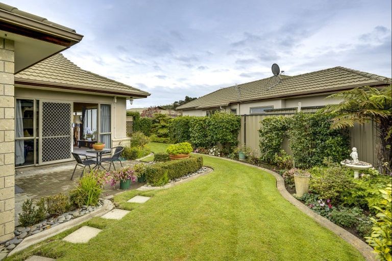 Photo of property in 14 Claridge Place, Taradale, Napier, 4112