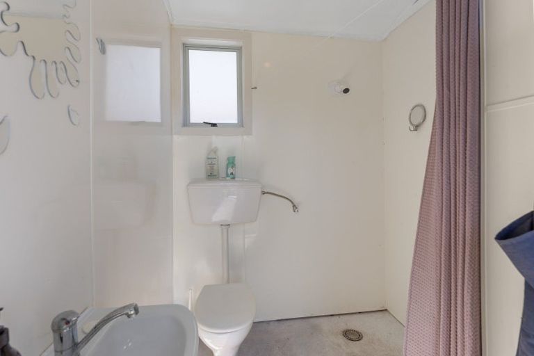 Photo of property in 8 Rodney Avenue, Te Horo Beach, Otaki, 5581