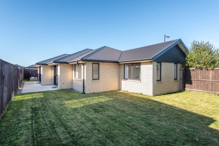 Photo of property in 20 Richard Hadlee Lane, Rolleston, 7615