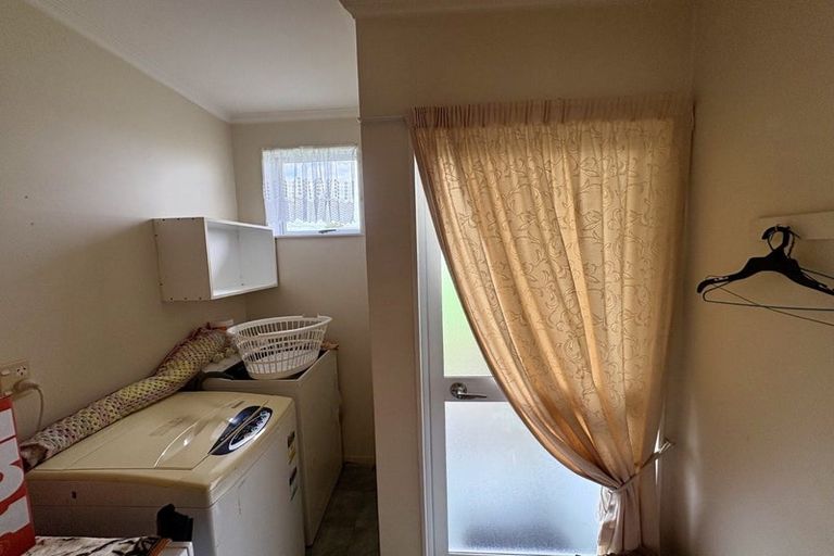 Photo of property in 48 Peel Street, Westport, 7825