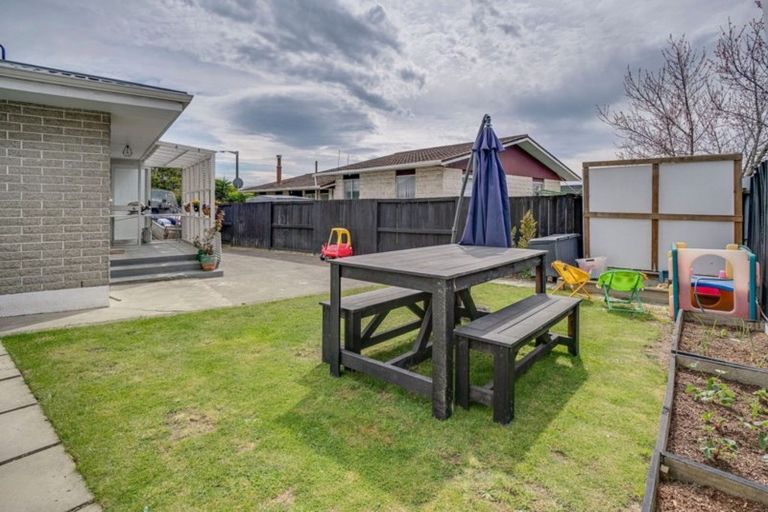 Photo of property in 52 Fergusson Street, Stoke, Nelson, 7011