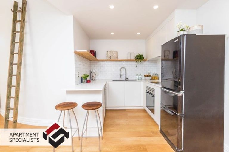 Photo of property in 22 Emily Place, Bellevue, Tauranga, 3110