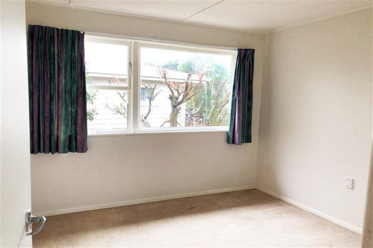 Photo of property in 3 Hamilton Place, Glenfield, Auckland, 0629