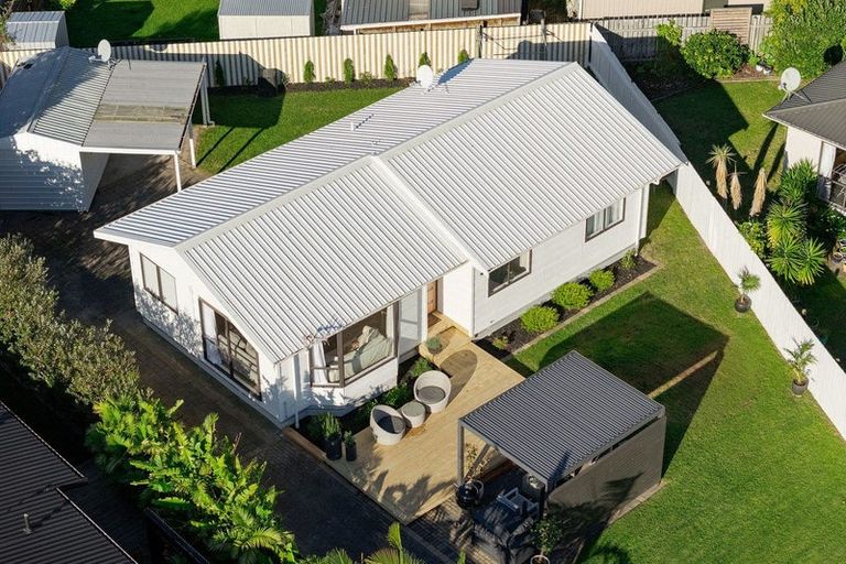 Photo of property in 228 Gravatt Road, Papamoa Beach, Papamoa, 3118