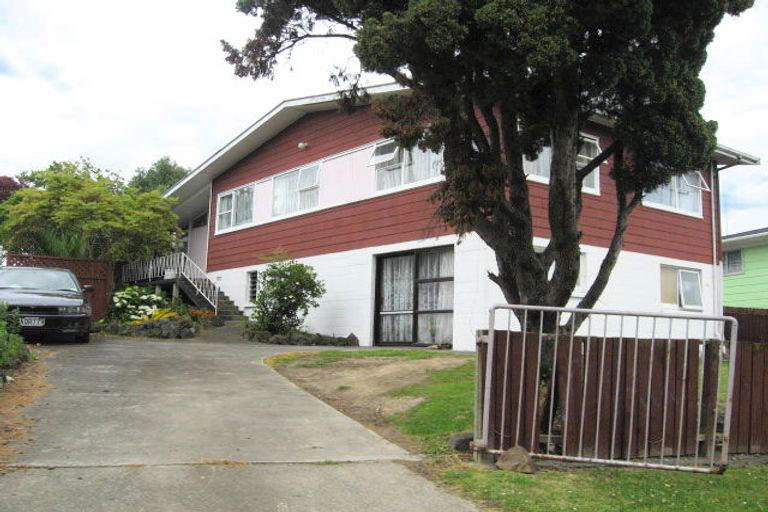 Photo of property in 13 Orly Avenue, Mangere, Auckland, 2022