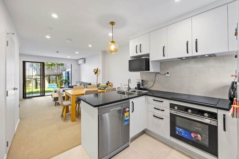 Photo of property in Rf202b, 16/18 Hewlett Road, Massey, Auckland, 0614