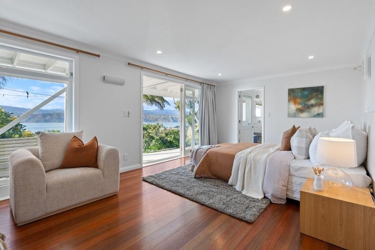 Photo of property in 66 Seatoun Heights Road, Seatoun, Wellington, 6022