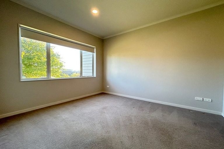 Photo of property in 22 Skipjack Pass, Silverdale, 0932