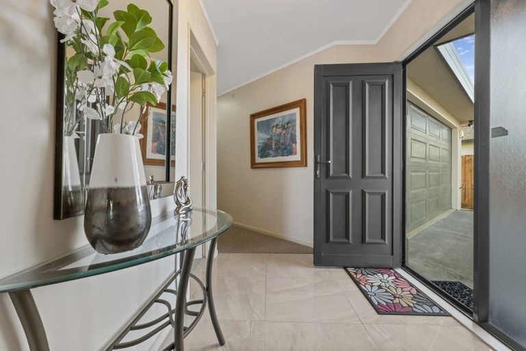 Photo of property in 98 Parnell Heights, Kelvin Grove, Palmerston North, 4414