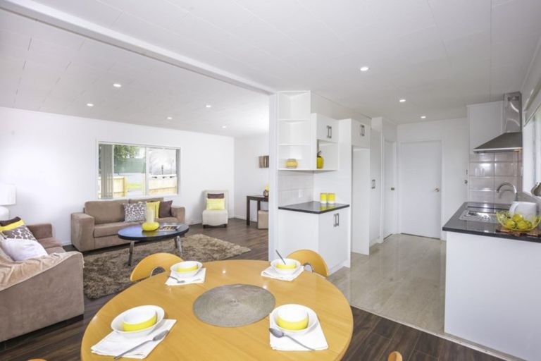 Photo of property in 8 Libra Street, Glen Eden, Auckland, 0602