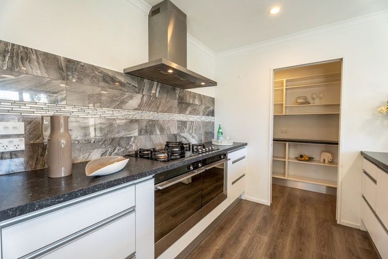 Photo of property in 61 River Road, Rangiora, 7400