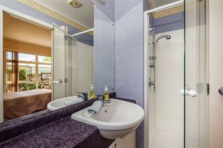 Photo of property in 7 Cinnabar Place, Westgate, Auckland, 0614