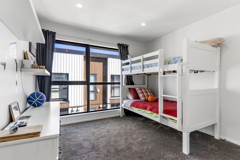 Photo of property in 7/16 Williamson Avenue, Belmont, Auckland, 0622