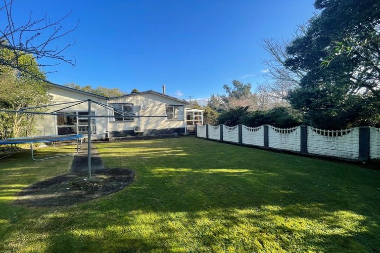 Photo of property in 14 Rewa Street, Inglewood, 4330