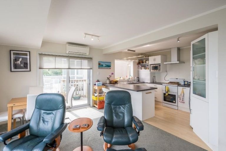 Photo of property in 79 Moana Road, Plimmerton, Porirua, 5026