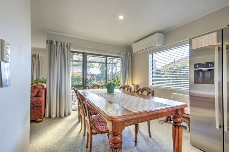 Photo of property in 61 Vardon Road, St Andrews, Hamilton, 3200