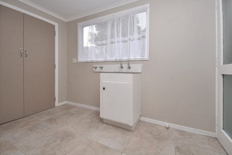 Photo of property in 4202a/2 Great North Road, Glendene, Auckland, 0602