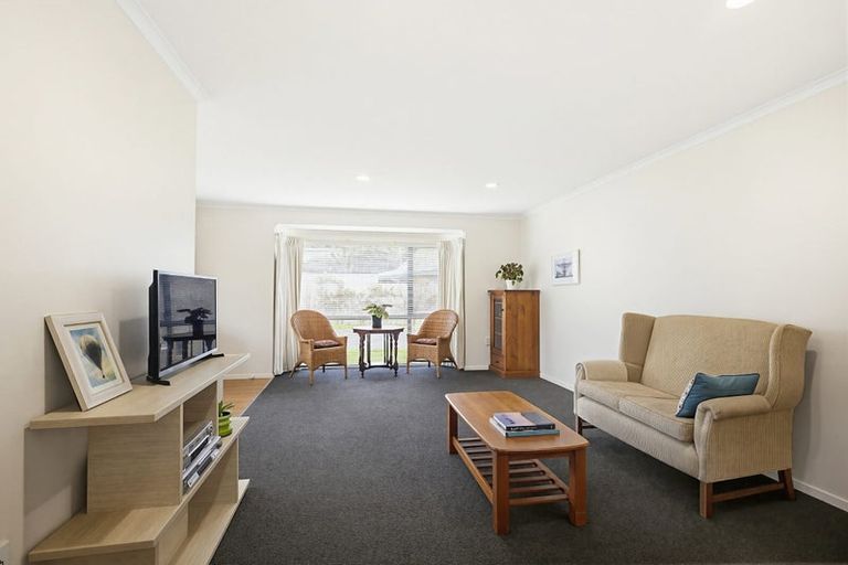 Photo of property in Redwood Village, 20/42 Main Road, Tawa, Wellington, 5028