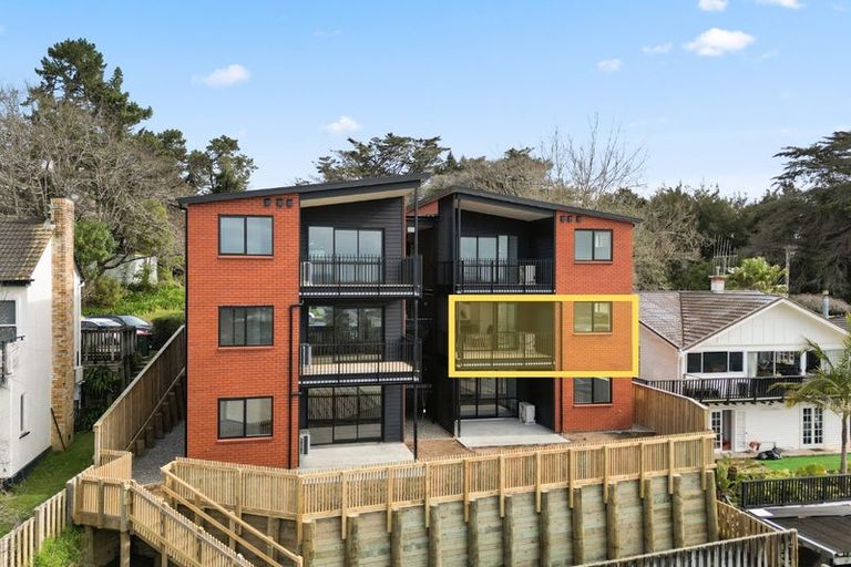 Photo of property in 3/12 Ruakiwi Road, Hamilton Lake, Hamilton, 3204