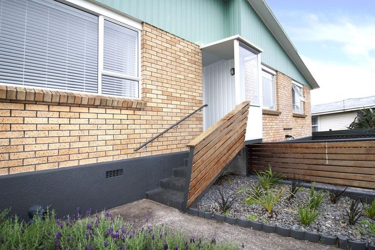 Photo of property in 12 Harriet Place, Spotswood, New Plymouth, 4310
