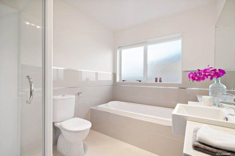 Photo of property in 99 Bayvista Drive, Karaka, Papakura, 2113