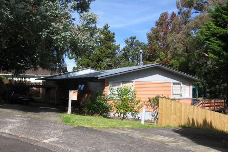 Photo of property in 15 Scotstoun Place, Glen Eden, Auckland, 0602